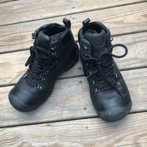 Keen Pyrenees boots , 8.5, black